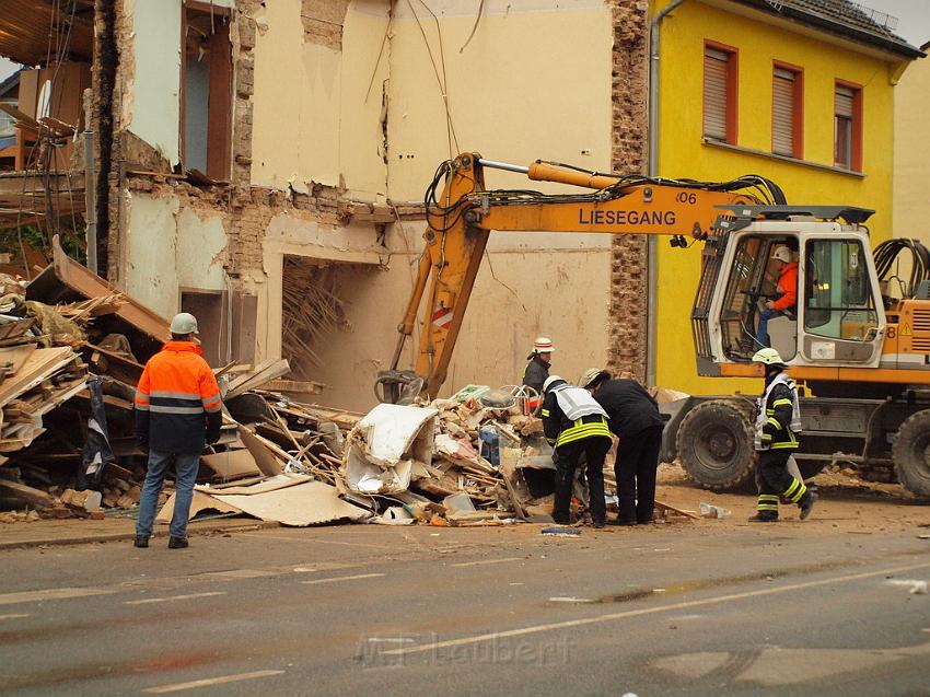 Hausexplosion Bruehl bei Koeln Pingsdorferstr P498.JPG